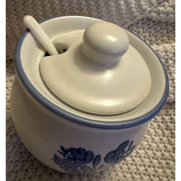 Pfaltzgraff Yorktowne Stoneware Jam Jelly Jar Honey Pot with Slotted Lid Vintage - Picture 2 of 7
